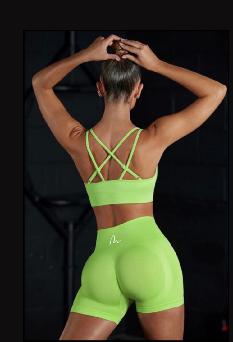 CONJUNTO DEPORTIVO SHORT PUSH UP COD 023