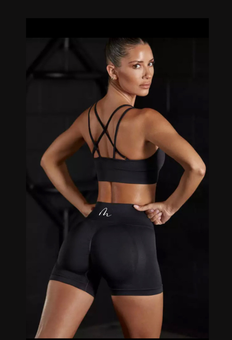 CONJUNTO DEPORTIVO SHORT PUSH UP COD 023